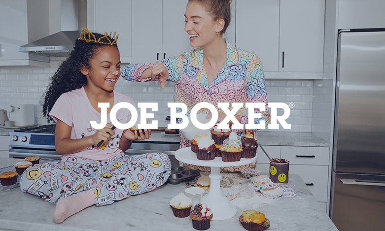 Joe Boxer - Girls eating cupcakes